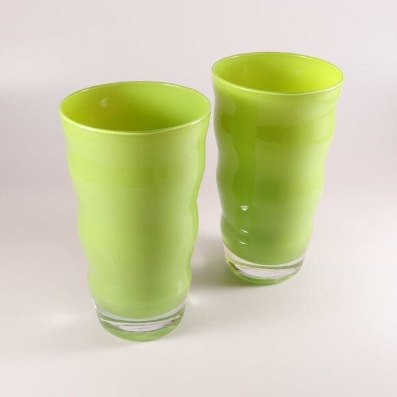 Rio by Dansk Flat Tumblers Lime Green Wavy Ripple Blown Glass 16 oz Set of Two - Picture 1 of 4